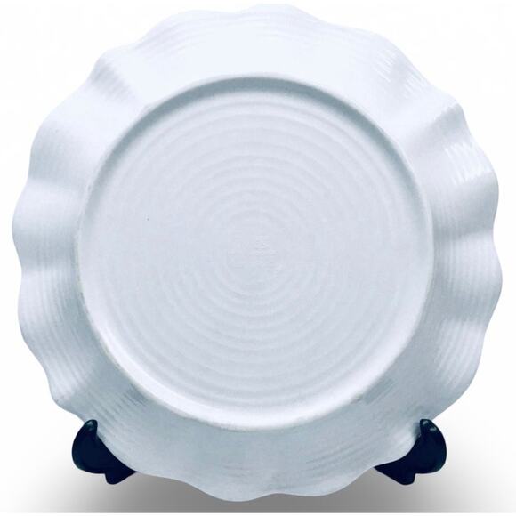 Molded Plastic Blue Decor Salad or Desert Plate - Picture 2 of 3